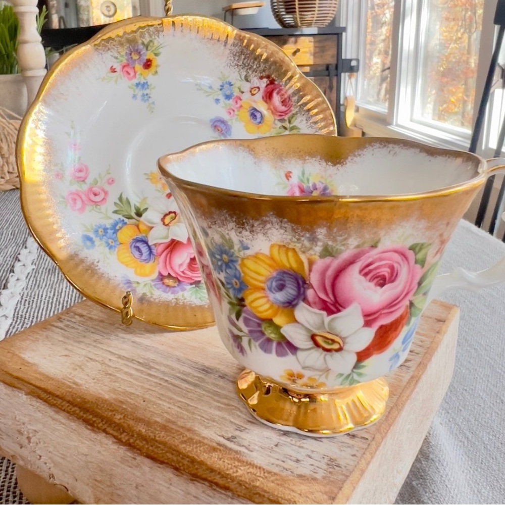 Royal Albert ‘Gold Crest’ Series Rose Floral Gold-Trim Teacup and Saucer